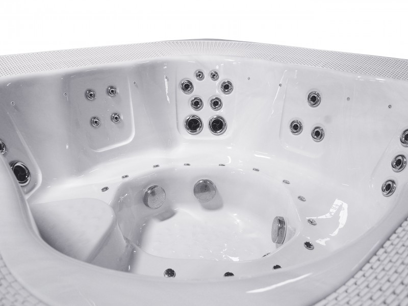 Oceanus Whirlpool Infinity Spa Square